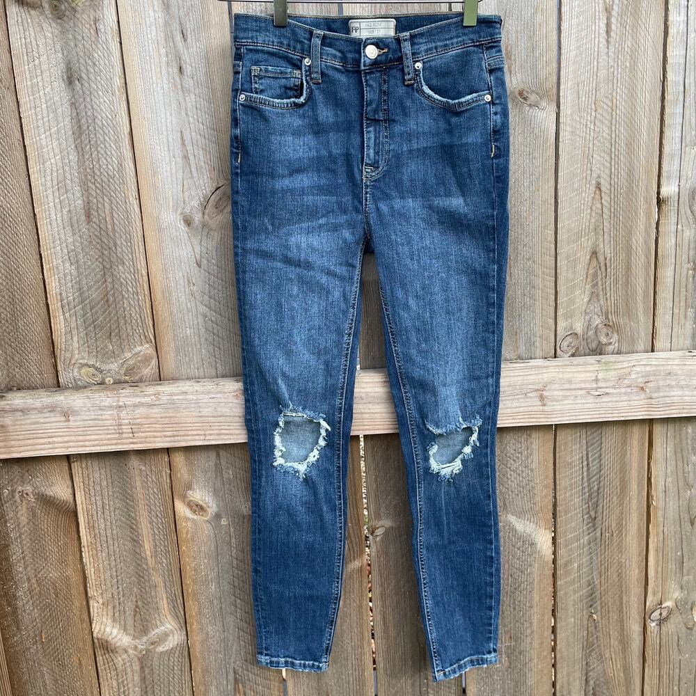 Free People Jeans Skinny Distressed Holey Size 27 Denim Stretch Great with Boots